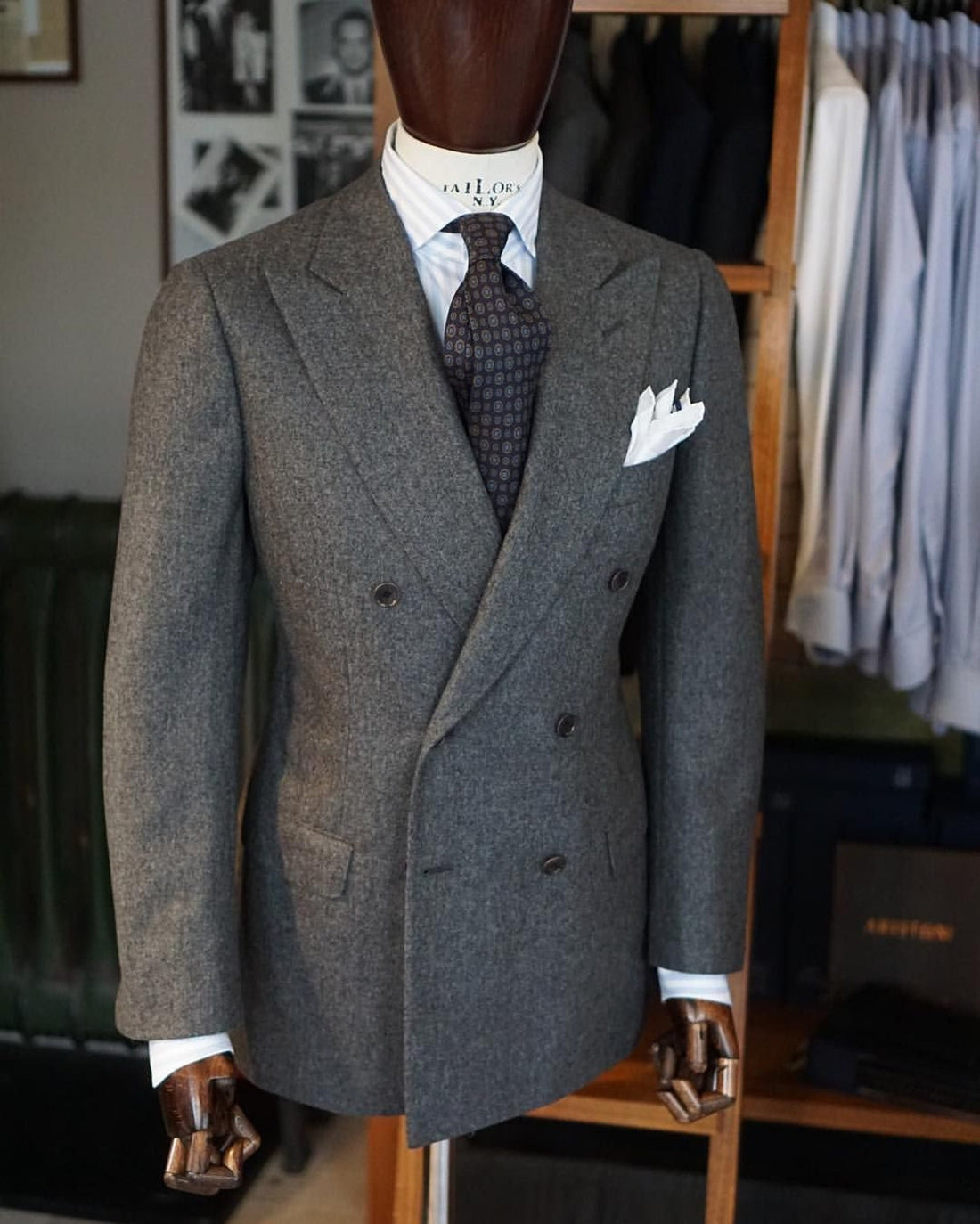 Madhu Couture Charcoal Grey Coat Pant Designer Formal Fashion Wedding 2 Piece Groom Party Wear Coat Pant Suit For Men.