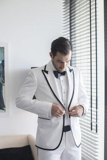 Madhu Couture White Coat Pant Designer Formal Fashion Wedding 2 Piece Groom Party Wear Coat Pant Suit For Men.