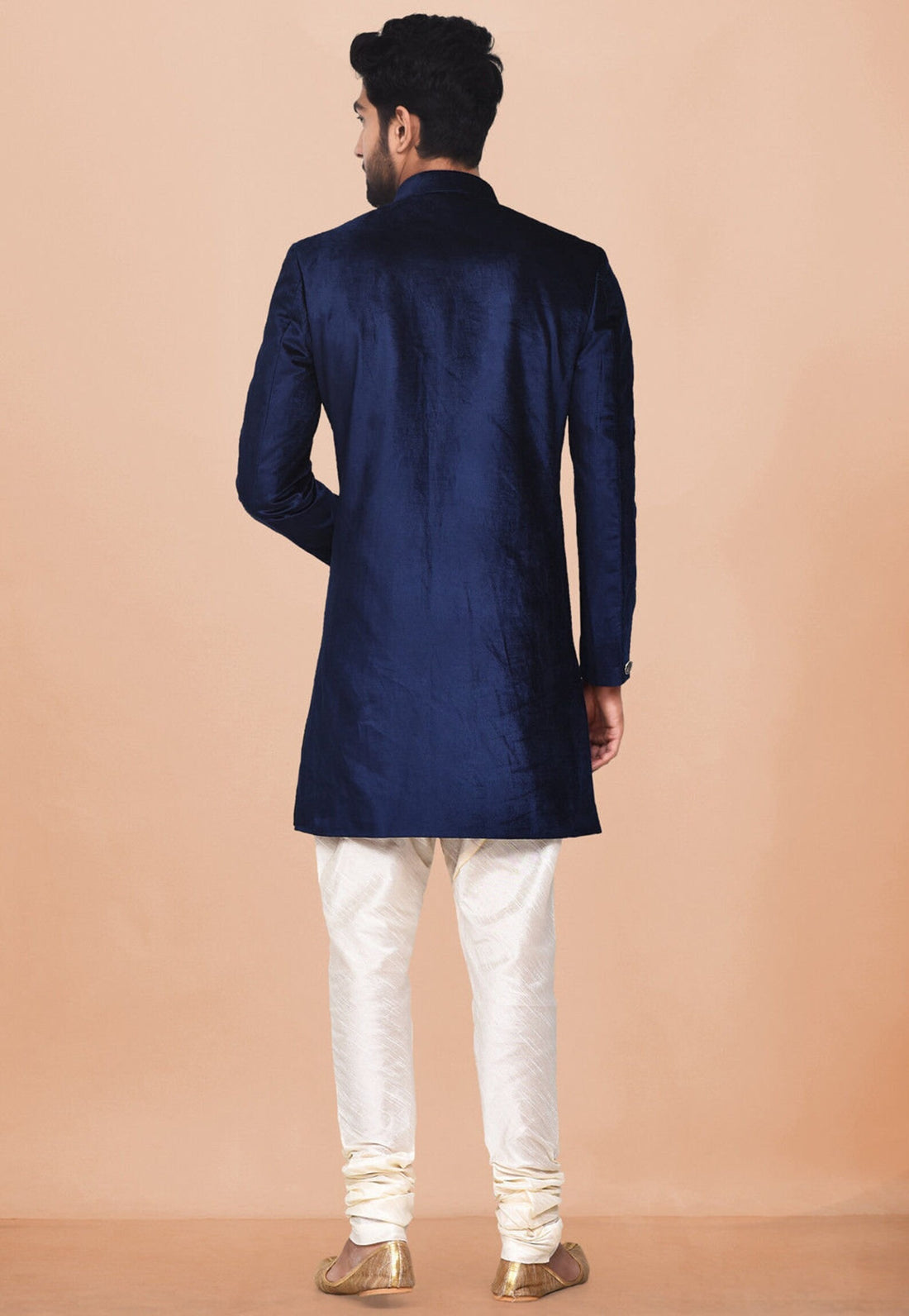 Sherewaniformen Indian solid Designer Navy Blue Color Banarasi Partywear Traditional Sherwani Outfit For Groom.